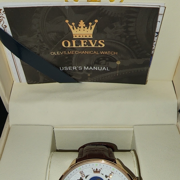 Men's Olevs Watch - Picture 3 of 4